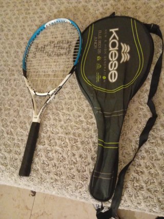 Raqueta de Tenis kaese nueva sin estrenar