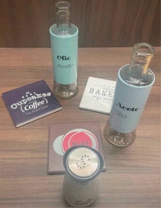 Set olio/aceto/sale con piattino