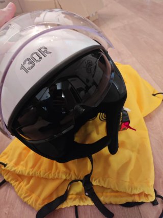 Casco de moto blanco 130R con visera
