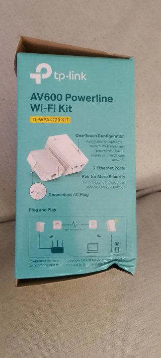 TP-Link Powerline Wi-Fi Kit AV600