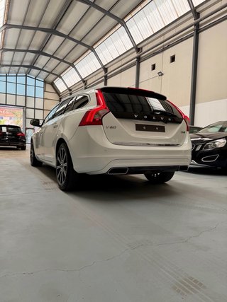 Volvo V60 D6 285CV AWD 2015 Garantia CERO EMISSION