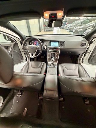 Volvo V60 D6 285CV AWD 2015 Garantia CERO EMISSION