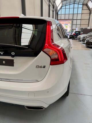 Volvo V60 D6 285CV AWD 2015 Garantia CERO EMISSION