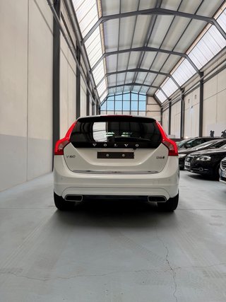 Volvo V60 D6 285CV AWD 2015 Garantia CERO EMISSION