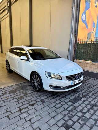 Volvo V60 D6 2016 AWD Hybrido + electro Garantia
