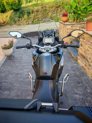 Voge 650 DSX Negra