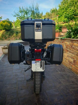 Voge 650 DSX Negra
