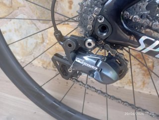 Bicicleta de carretera aero TRIFOX XT18