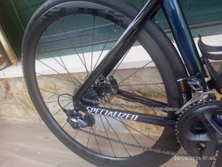 Bicicleta de carretera aero TRIFOX XT18