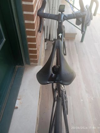 Bicicleta de carretera aero TRIFOX XT18