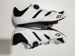 Giro T46 Carretera