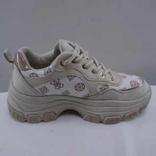 Zapatillas Guess Beige y Dorado