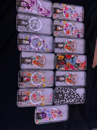 Fundas iPhone 17 con Soporte y Diseño
