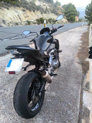 Kawasaki Z900 Negra