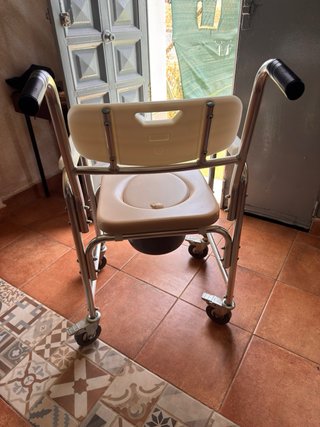 Silla ortopédica en perfecto estado