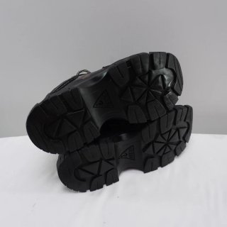 Zapatillas Guess Negras y Doradas