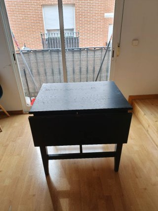 Mesa plegable de madera negra