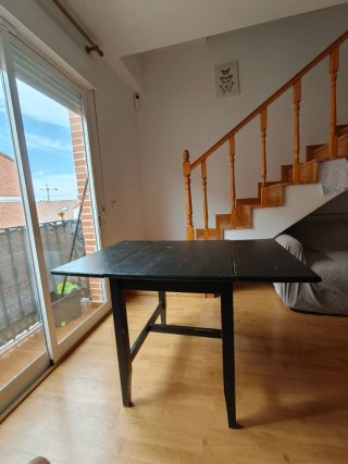 Mesa plegable de madera negra