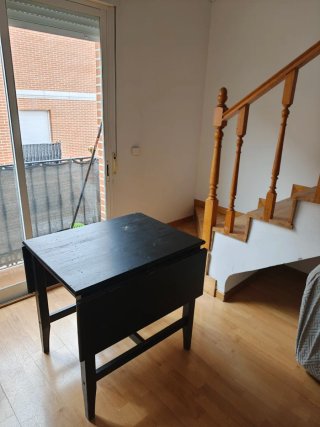 Mesa plegable de madera negra