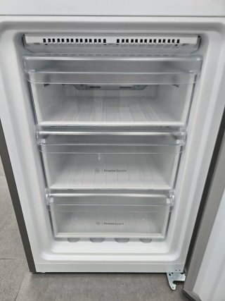 Frigorífico Indesit combi clase E 202,7x60cm inox
