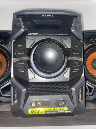 Equipo de música Sony con USB y CD