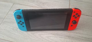 Nintendo Switch Azul y Rojo