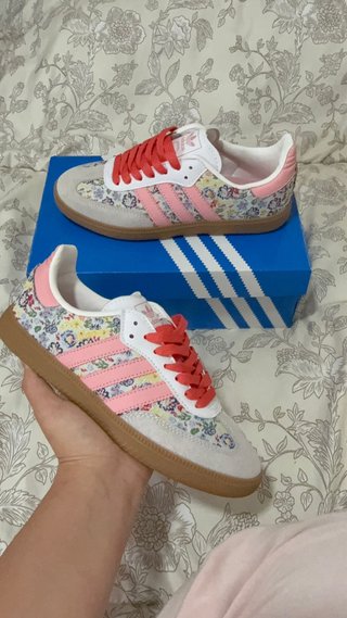 Adidas Zapatillas Flores Rosas Blancas