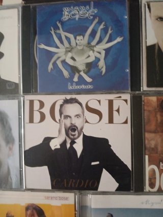 Lote 11 CDs Miguel Bosé (2 de ellos dobles)