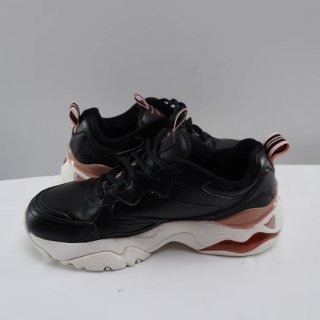 Zapatillas Skechers Negras y Doradas