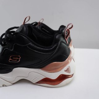 Zapatillas Skechers Negras y Doradas