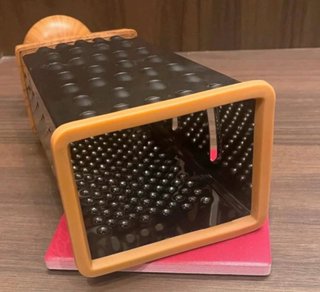 Set grattugia + piattino