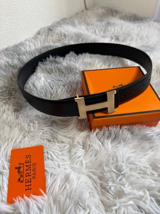 Cinturón HERMÈS 32mm Beige con Caja