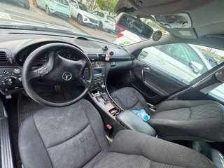 Mercedes-Benz Clase C 2005