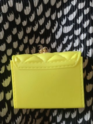 Portachiavi borsetta giallo trapuntato