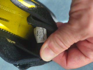 Pies de gato La Sportiva Miura desparejados