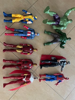 Muñecos Superhéroes Marvel 25cm