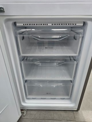 Frigorífico Privileg inox A++ 189x60cm no frost