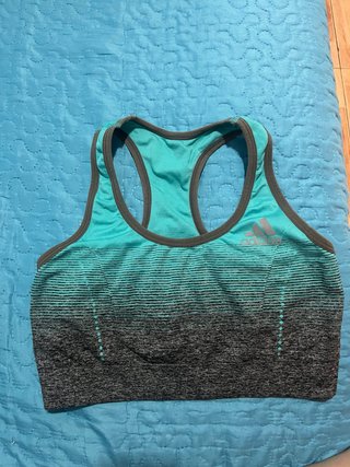 Top deportivo Adidas gris y turquesa