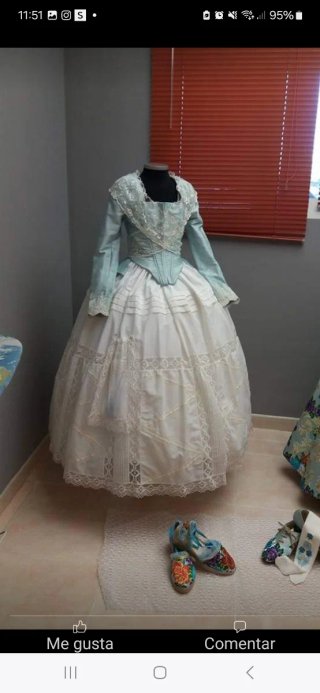Traje de Fallera azul claro