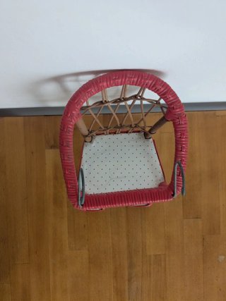 Silla Muñeca Bici Mimbre Roja
