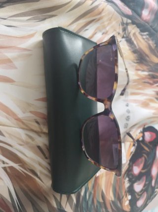 Gafas Lacoste nuevas marrones con un toque morado