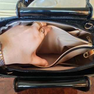 Borsa vintage rose strass vernice nera