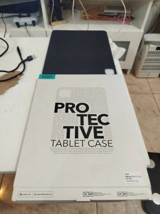 Funda Tablet ESR Negra