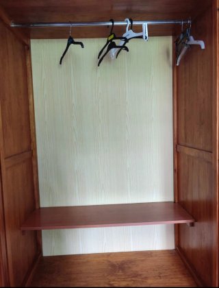 Armario de madera