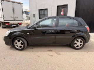 KIA Rio 2006