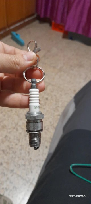 Llavero bujia