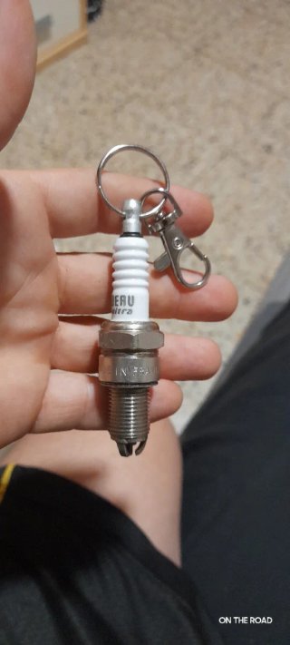 Llavero bujia