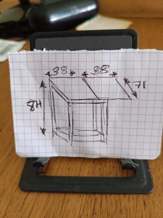 Mesa auxiliar con taburetes y azulejos