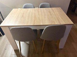 Mesa comedor extensible con 4 sillas