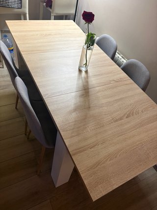 Mesa comedor extensible con 4 sillas